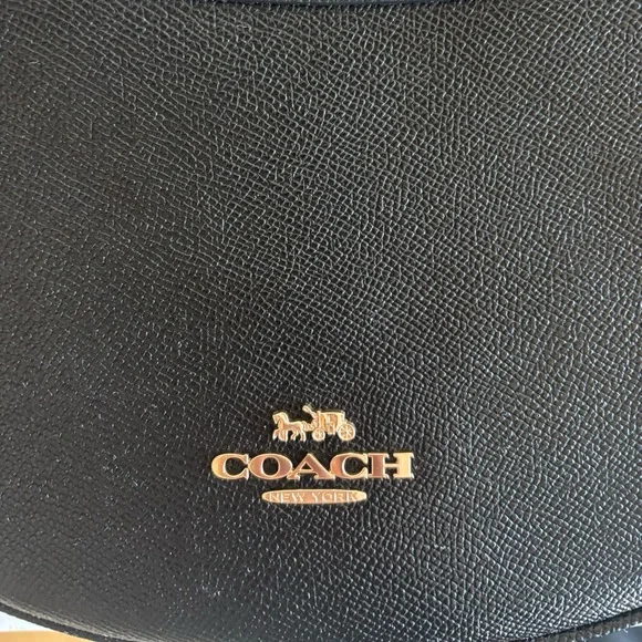 Aria Shoulder Bag - Picture 14 of 15